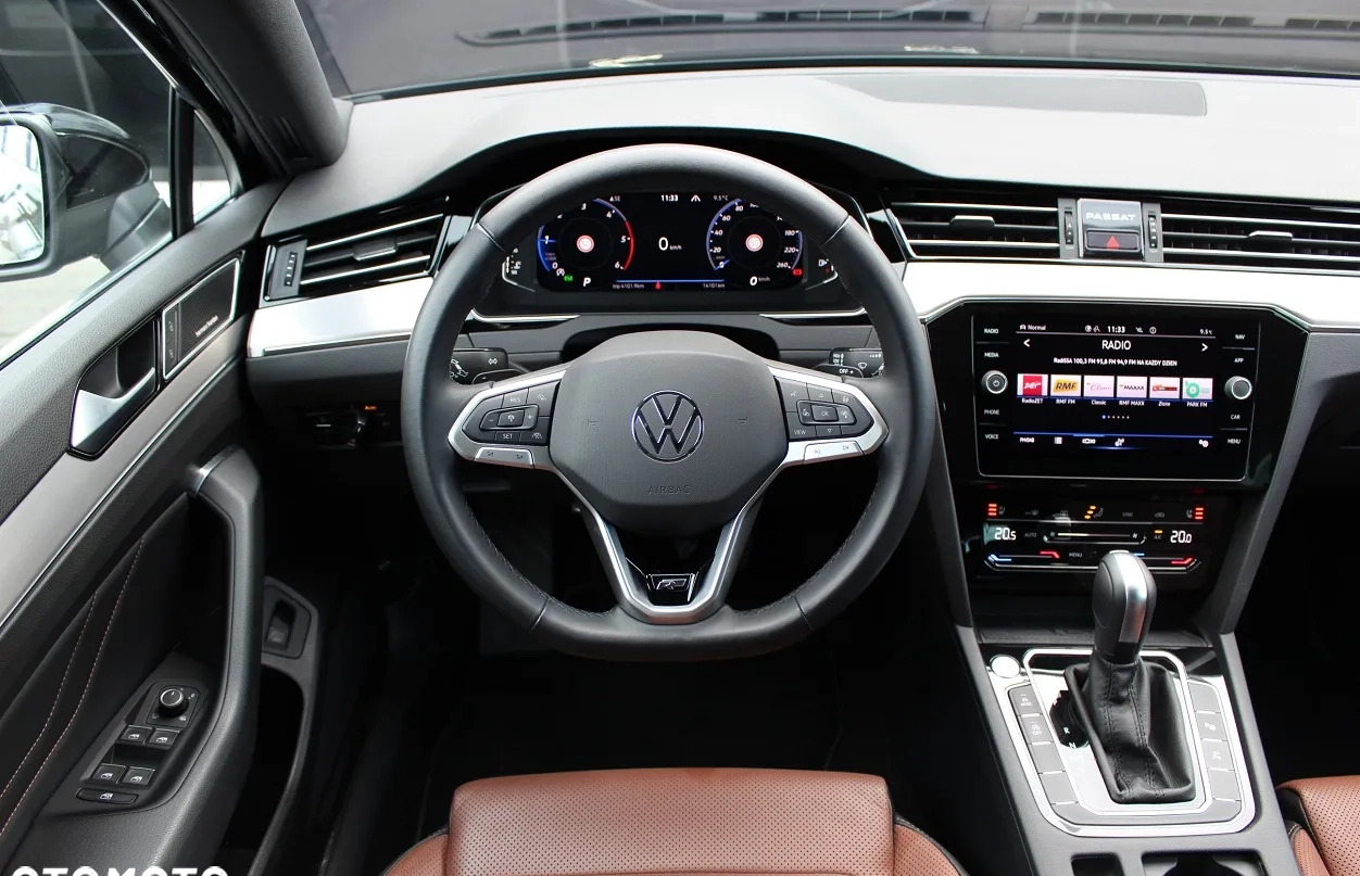 Volkswagen Passat cena 199900 przebieg: 15850, rok produkcji 2023 z Opole małe 631